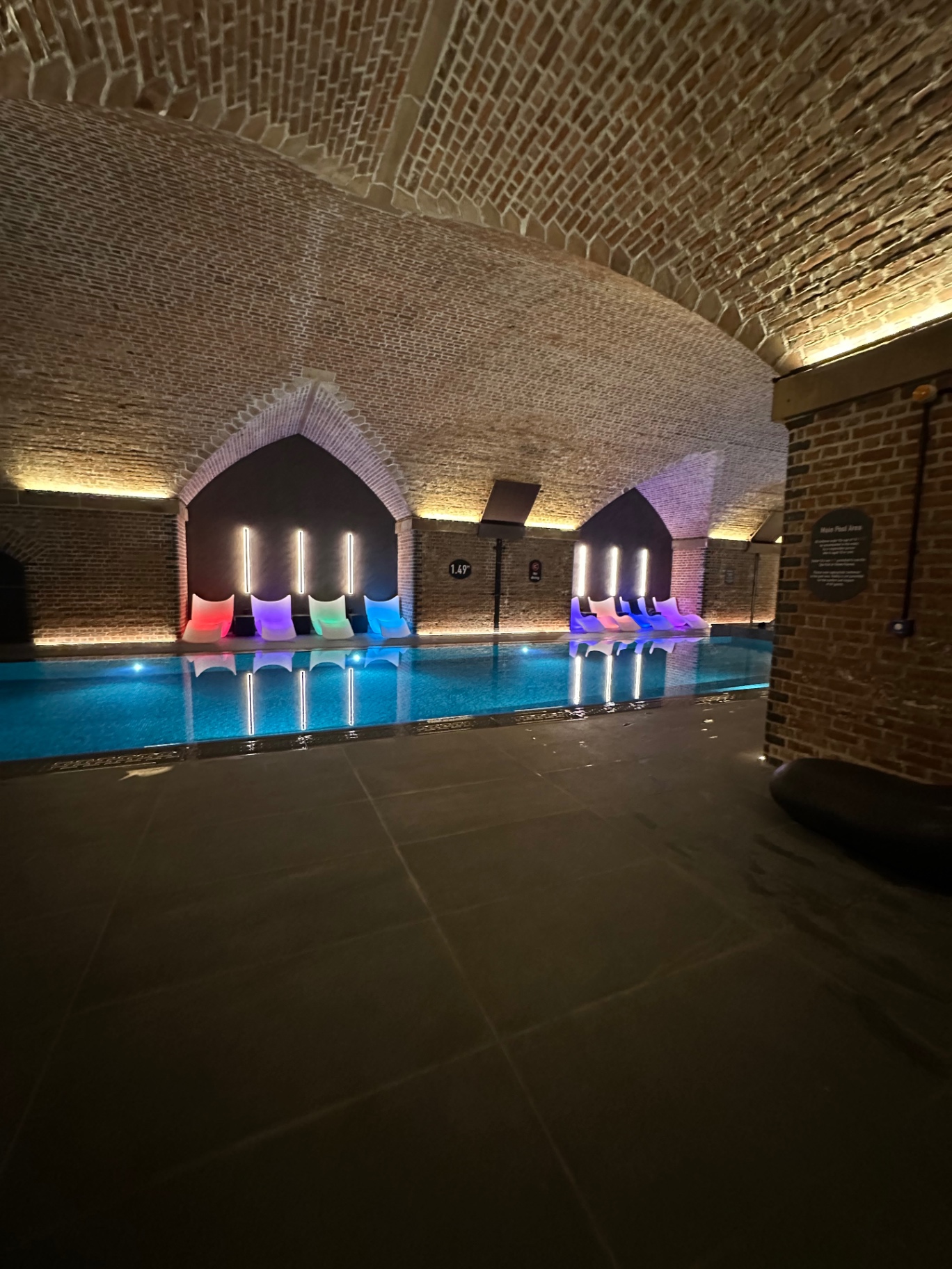 Viadux swimming pool beneath the Victorian brick arches